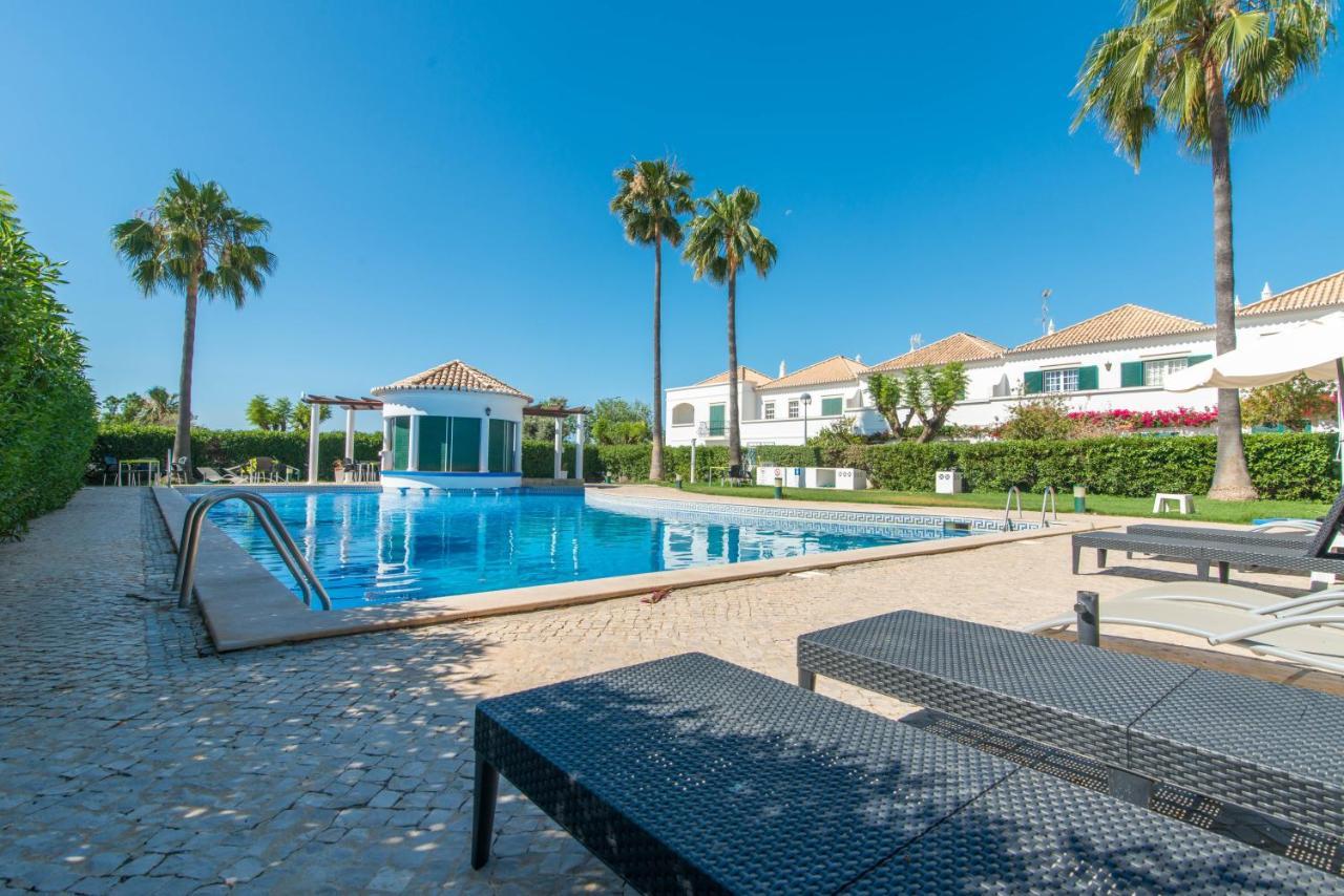 Casa Oceanus - 2Bdr W Pool & Relaxing Balcony - 5 Mins Downtown Lägenhet Cabanas De Tavira Exteriör bild